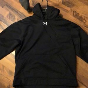 Men’s under armour sweatshirt